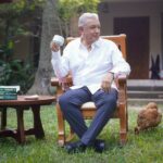 Reaparece AMLO y anuncia su nuevo libro
