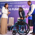 TERE Y AURORA JIMÉNEZ ENTREGAN APOYOS QUE DEVUELVEN MOVILIDAD E INDEPENDENCIA A QUIENES MÁS LO NECESITAN