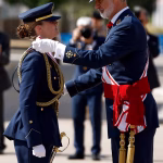 Princesa Leonor terminó su formación militar con una ceremonia encabezada por Felipe VI en España
