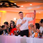 Con gritos de “gobernador” reciben a Luis Donaldo Colosio en Sonora 