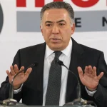 Regresa Enrique Inzunza al Senado tras cuatro meses de ausencia; reitera que es inocente