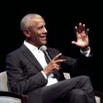 Obama pide regulación de la IA, advierte que los gigantes tecnológicos no pueden autorregularse – Por Brett Meiselas