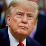 Aprobación de Trump cae a su mínimo histórico con 32%: Reuters/Ipsos